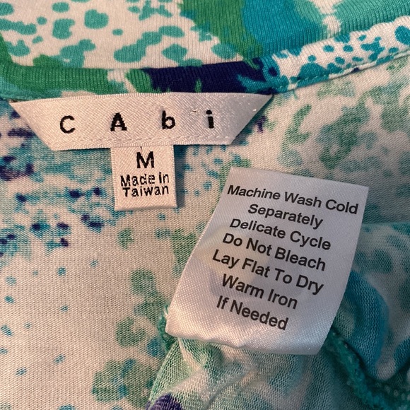 CAbi Top. Size M. - Picture 5 of 5